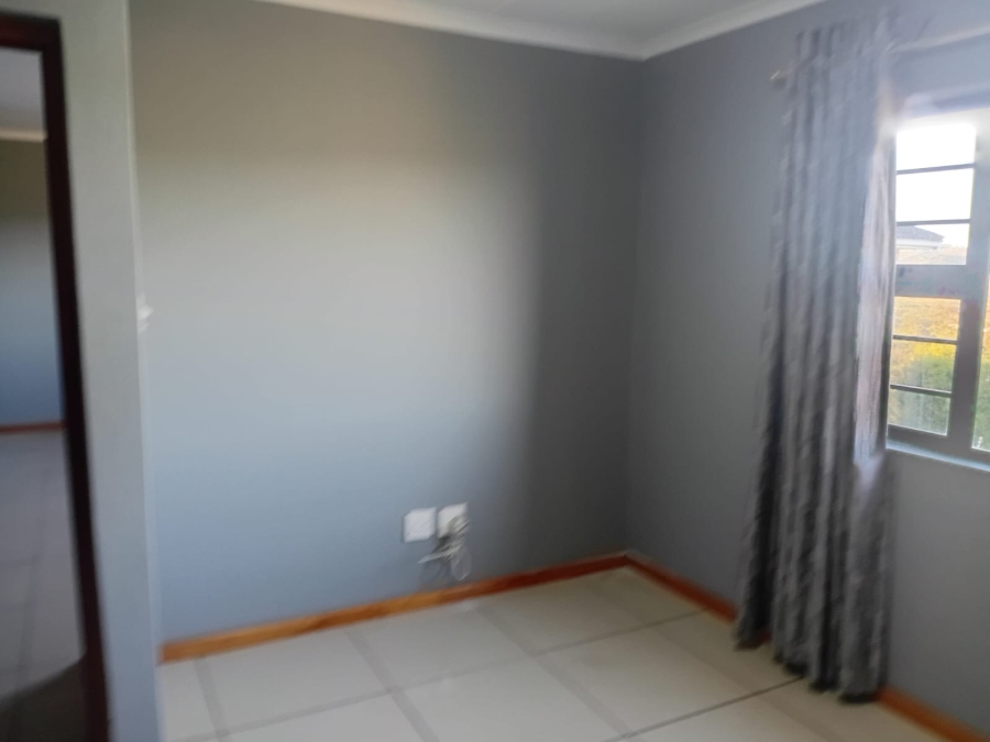 To Let 3 Bedroom Property for Rent in Gonubie North Eastern Cape